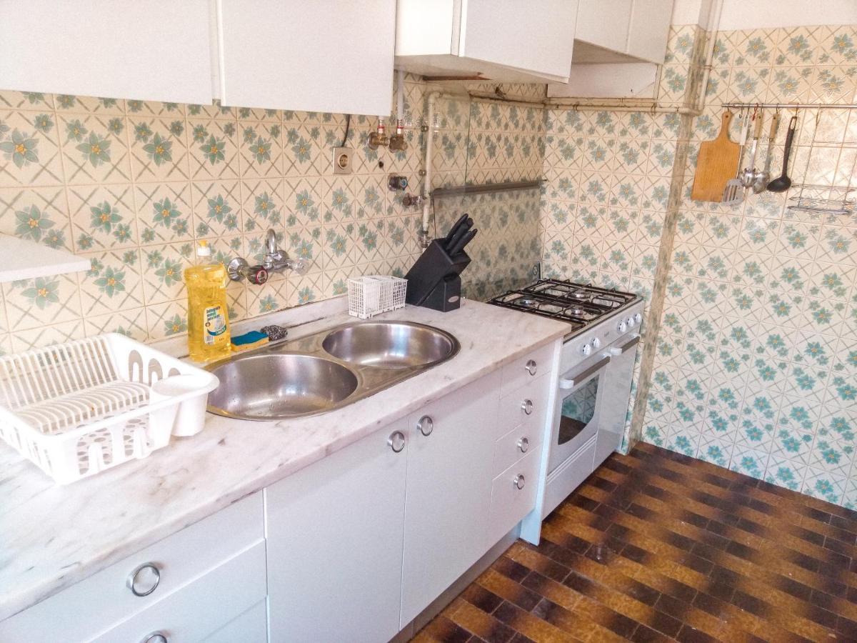 Enjoy Braga Estacao - Charming Bedrooms In The Historic Center Exterior photo